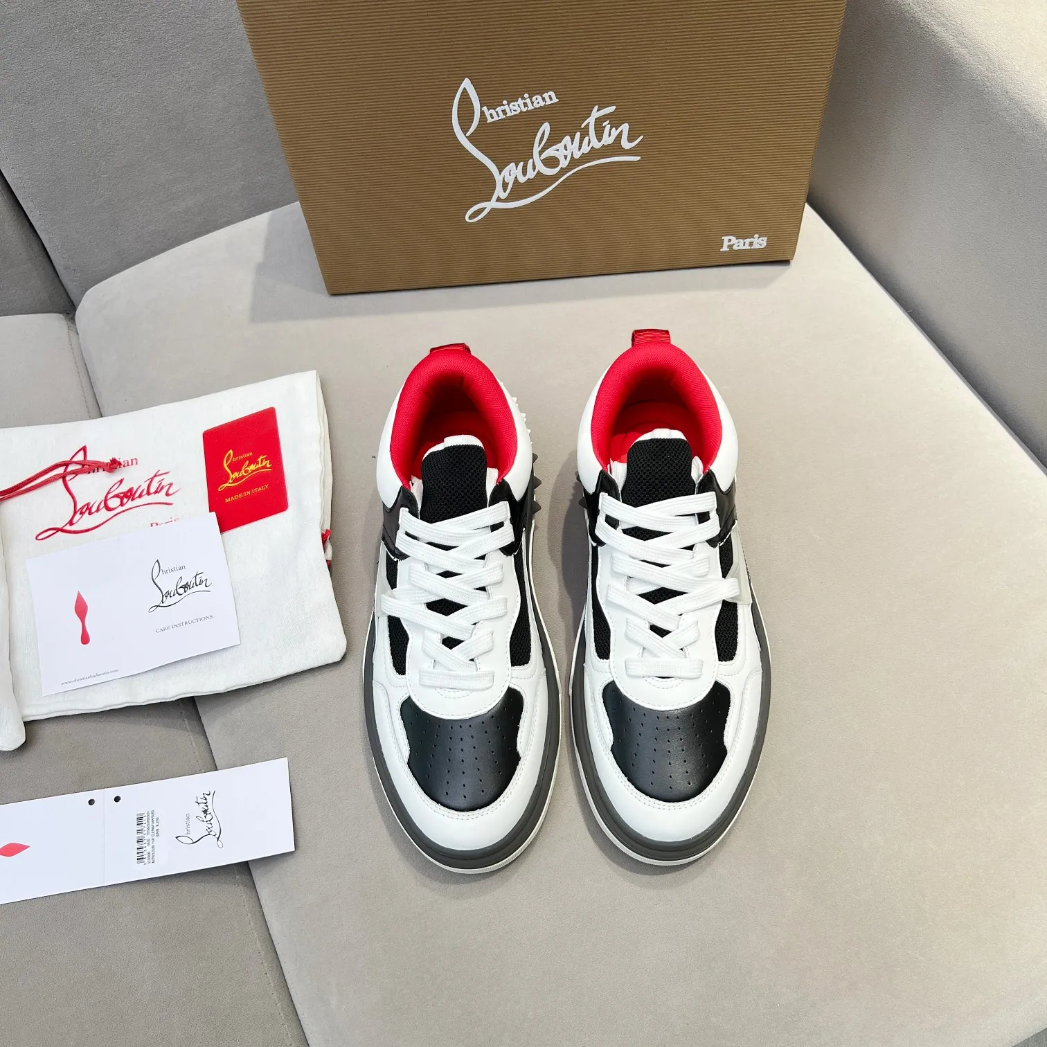 Men's shoes 💰700 🌹🌹🌹̋ Wang Junkai Yang Mi Xu Kai Zhang Jingyi Ding Chengxin Chen Muchi Wang Ziyi Same style Christian Louboutin 2024 [New product] ASTROLOUBI unisex thick-soled sports shoes red-soled shoes perfectly integrate fashion and sports, The fabrics are made of luxurious calfskin, soft suede, smooth satin and laminated leather, and the back is decorated with classic rivets. The interior is blended with a knitted tongue for added durability, breathability and quick-drying comfort. The outsole is made of a combination of EVA foam and imported rubber, and the colorful CL iconic letters on the side of the outsole show the brand's unique style. It is a ceiling-level comfortable skate shoe! ! ! Available in multiple colors, women’s sizes 35–40, men’s sizes 39–45